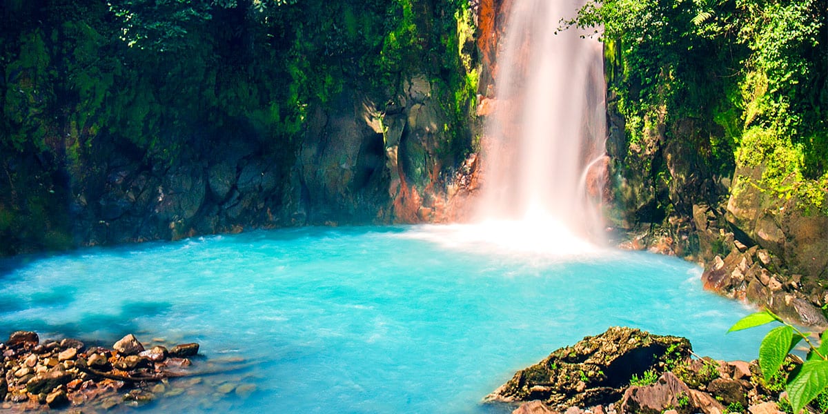 Río Celeste Waterfall