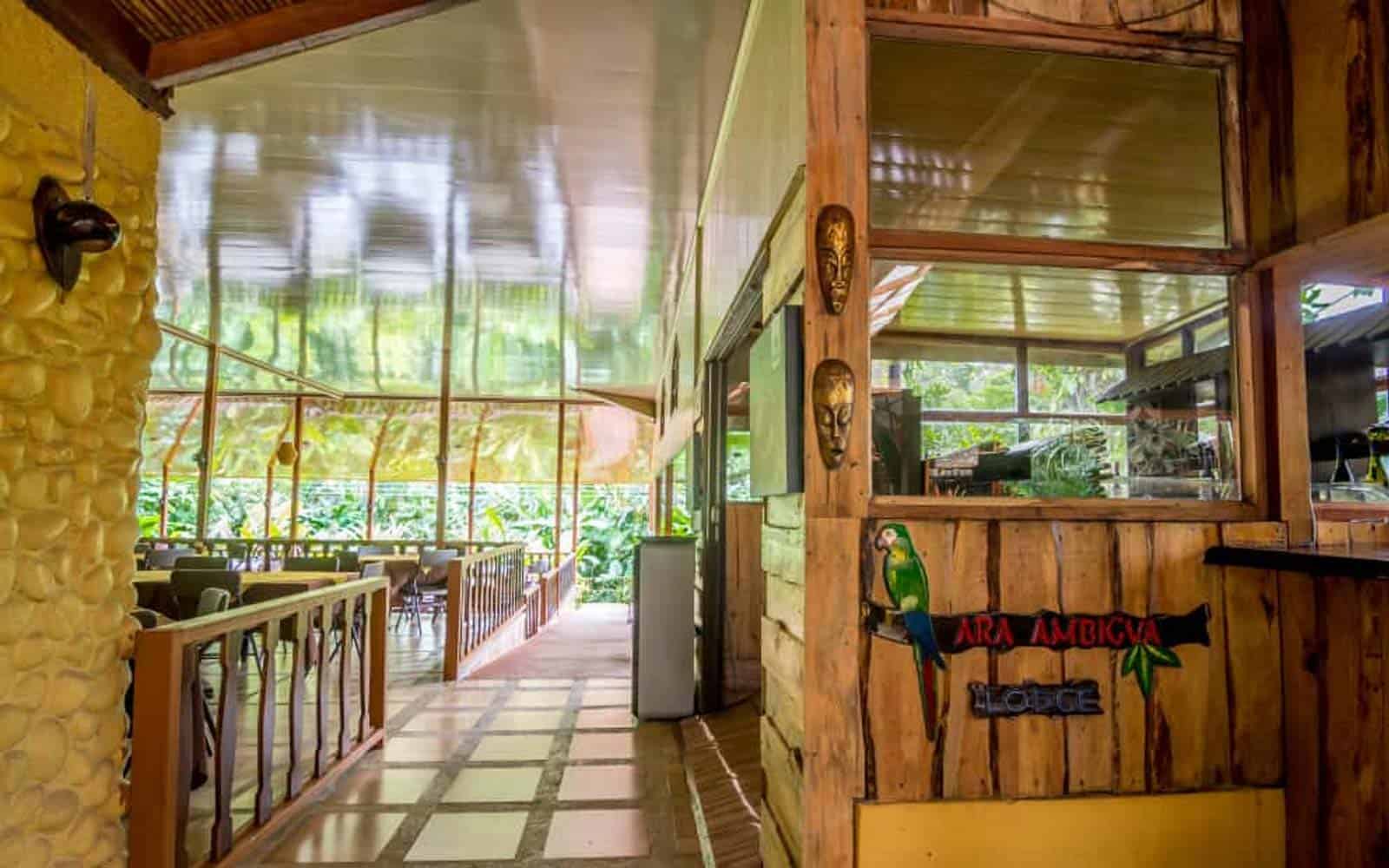 Ara Ambigua Hotel