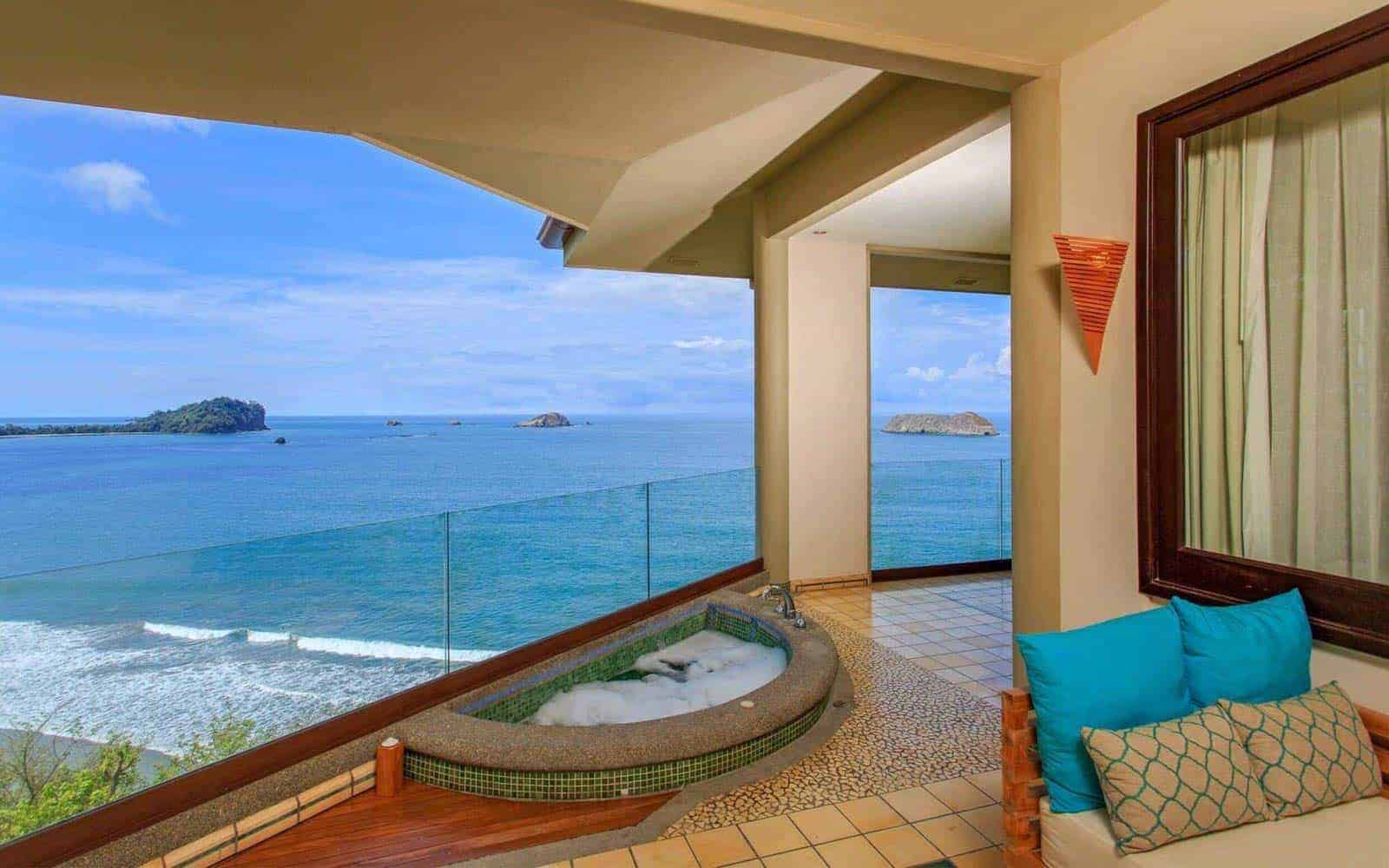 Arenas del Mar Hotel