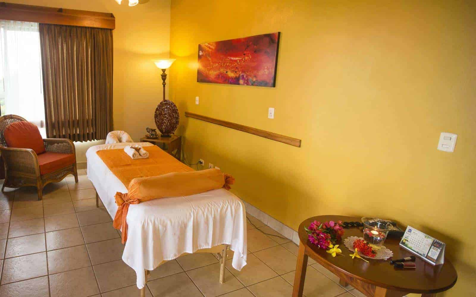 Cristal Ballena Hotel