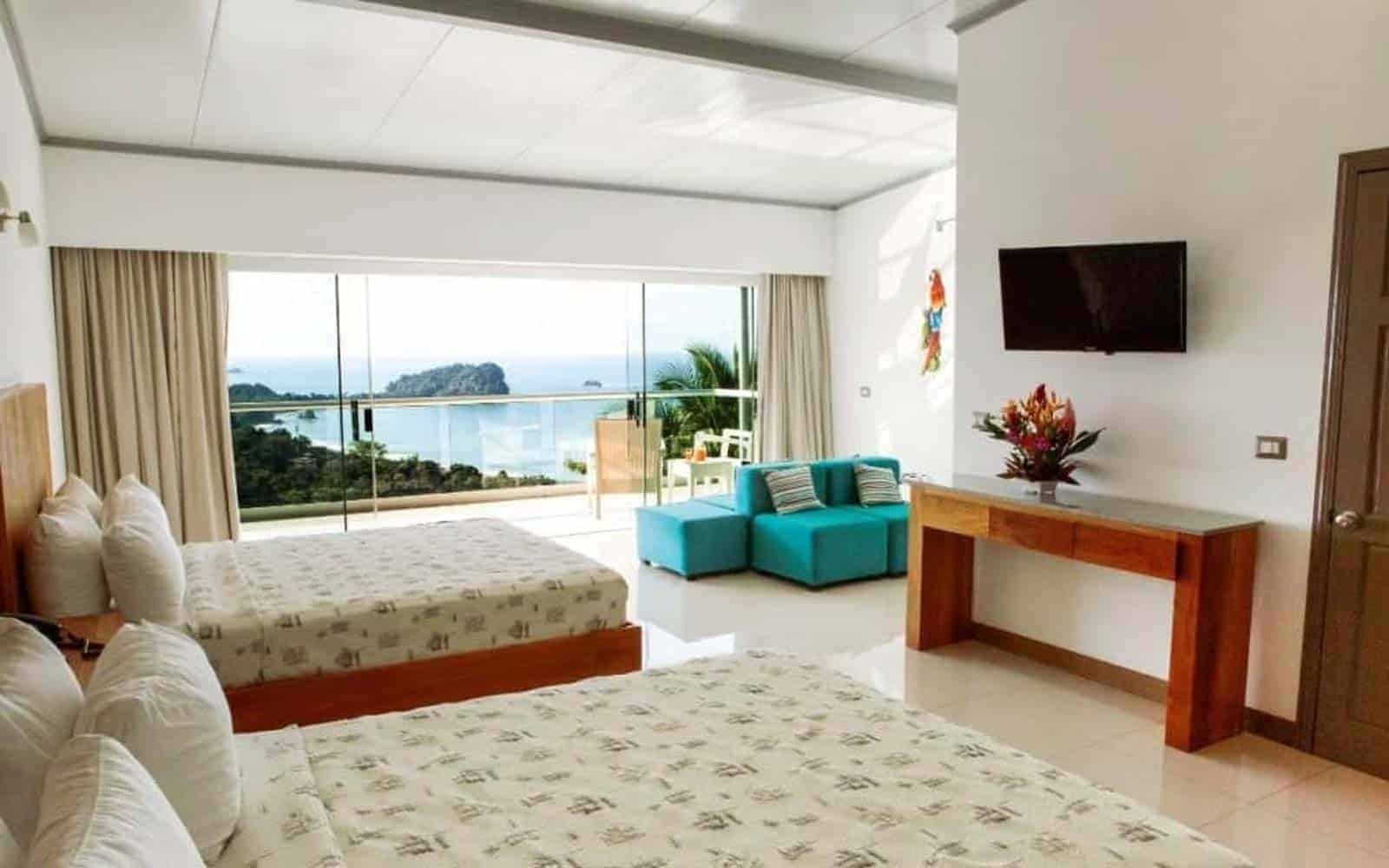 La Mariposa Hotel