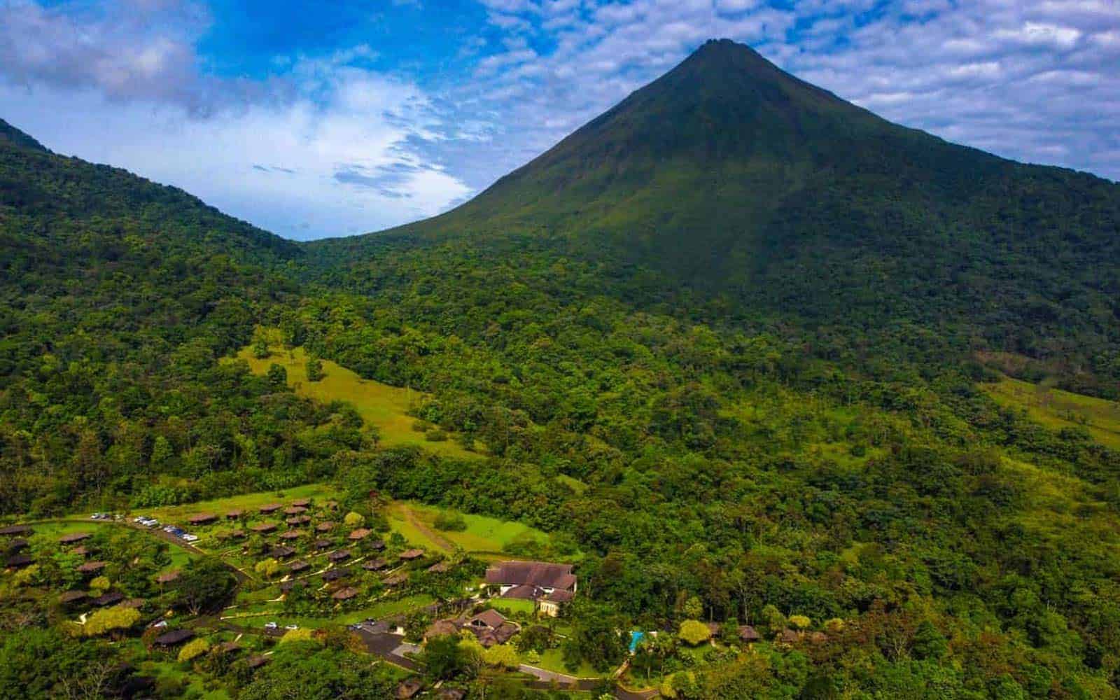 Lomas del Volcan Hotel