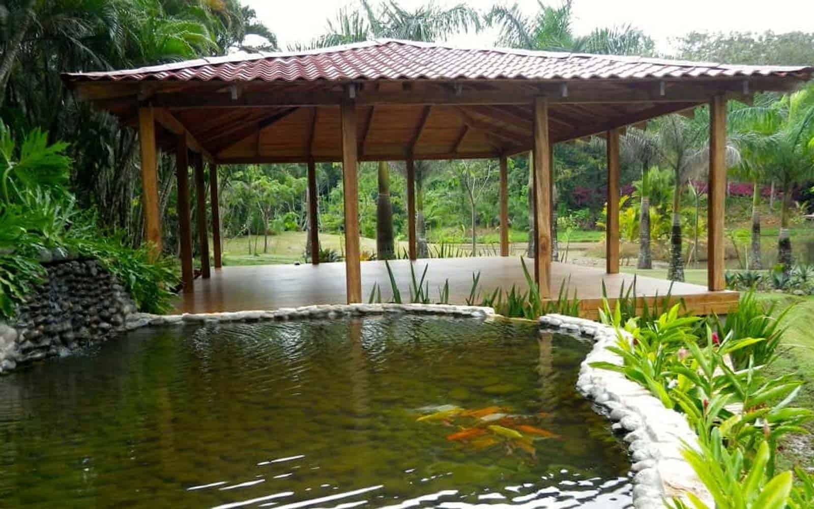 Macaw Lodge