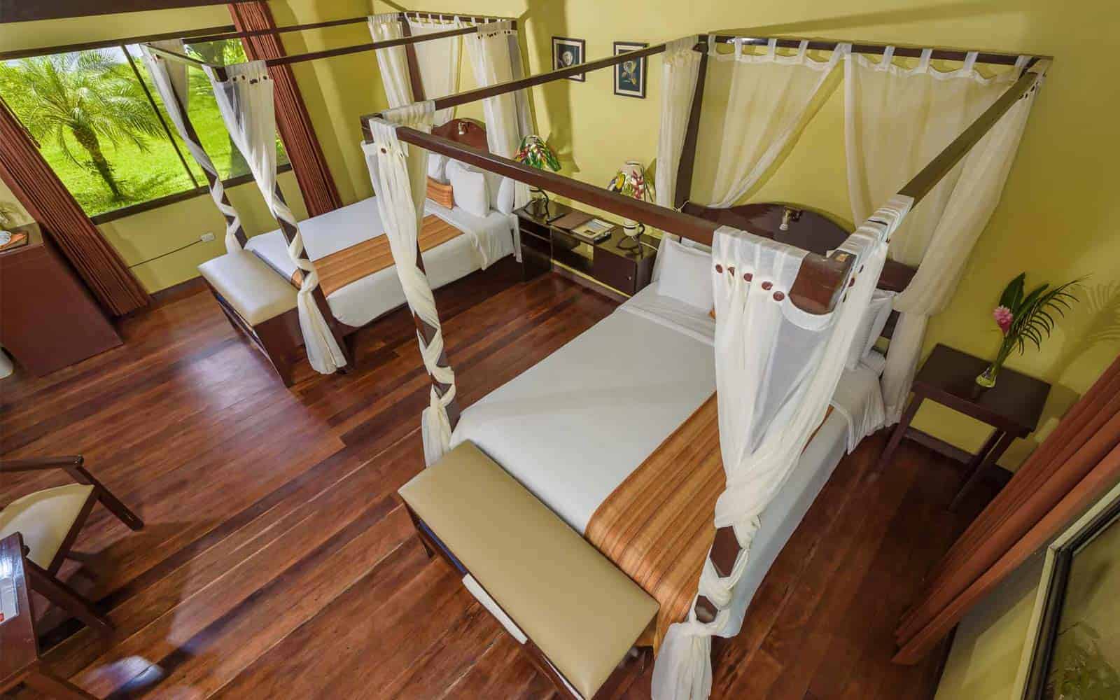 Manatus Lodge