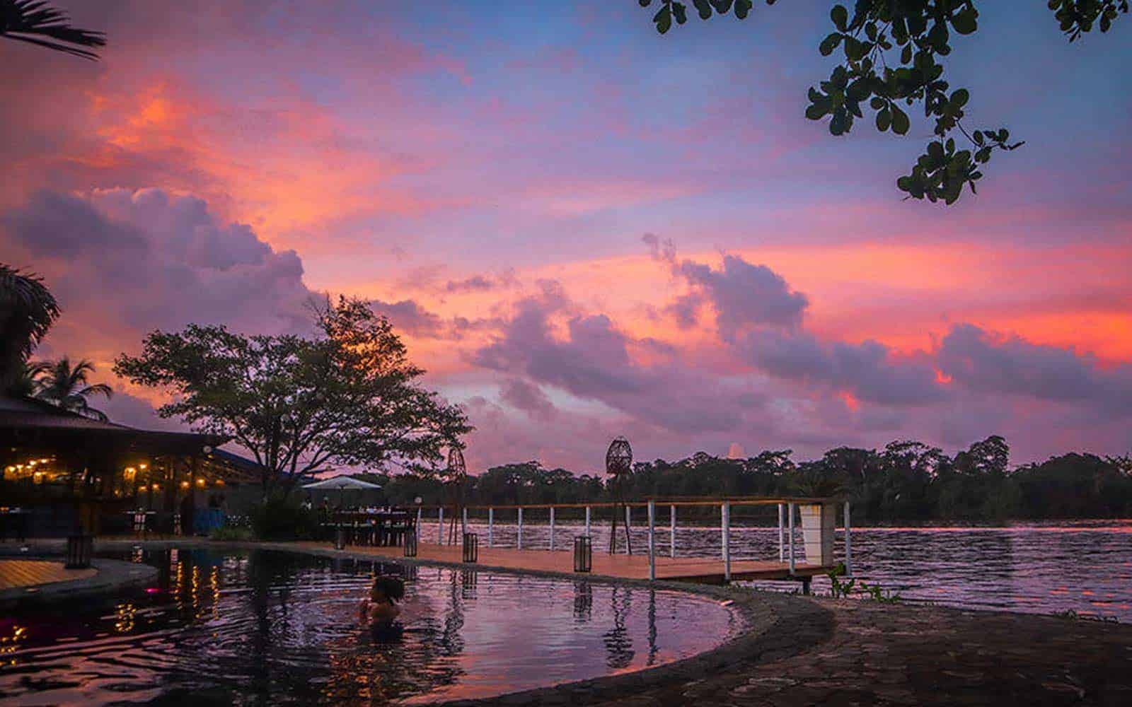 Tortuga Lodge
