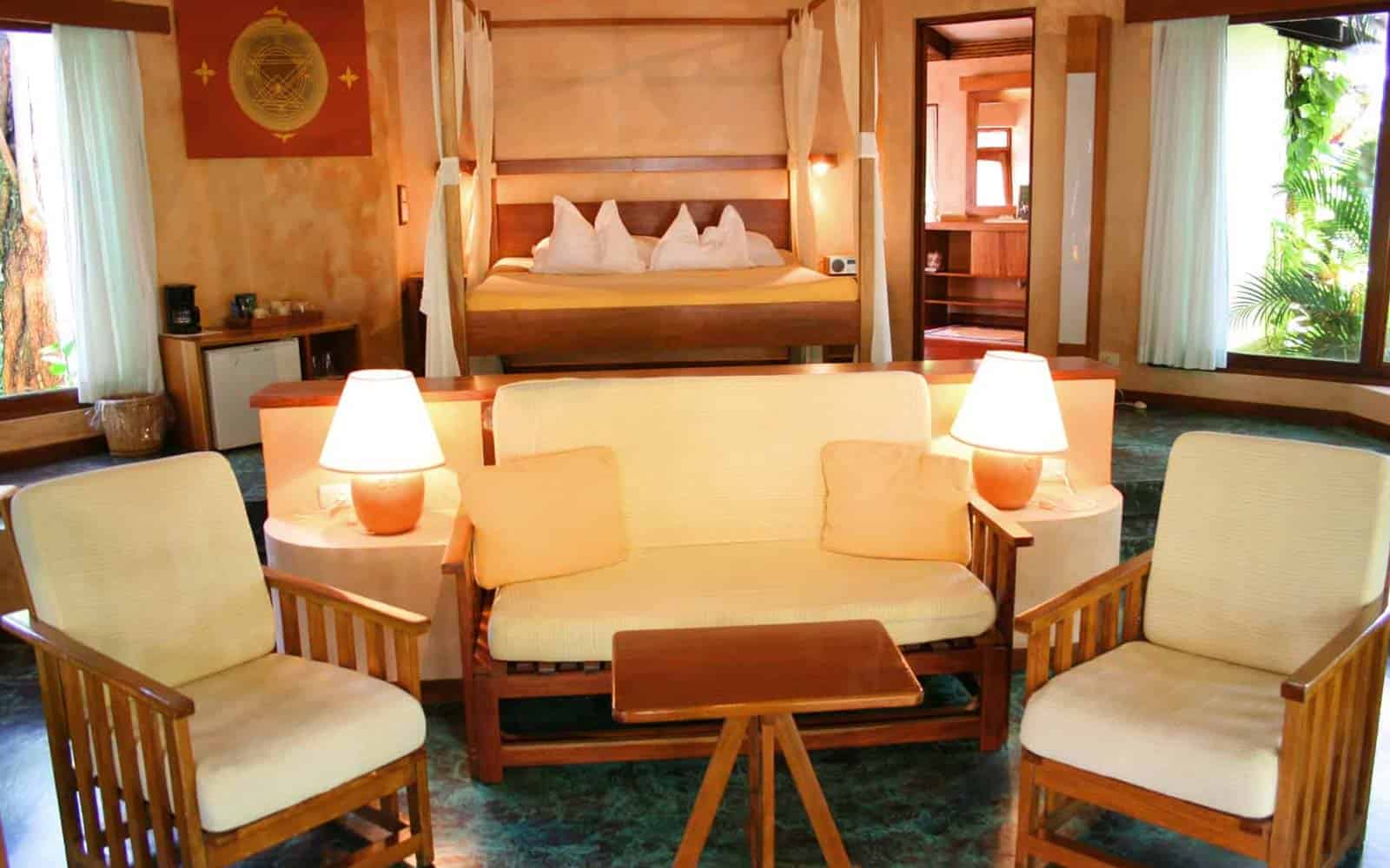 Capitan Suizo Hotel