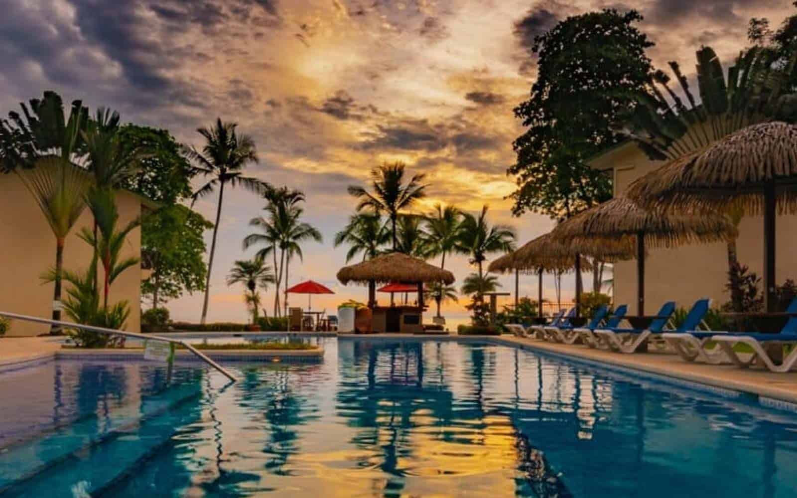 Club del Mar Hotel