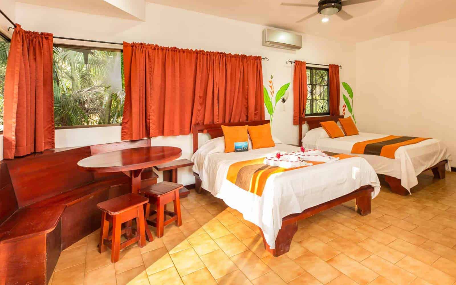 Hotel Villas Rio Mar
