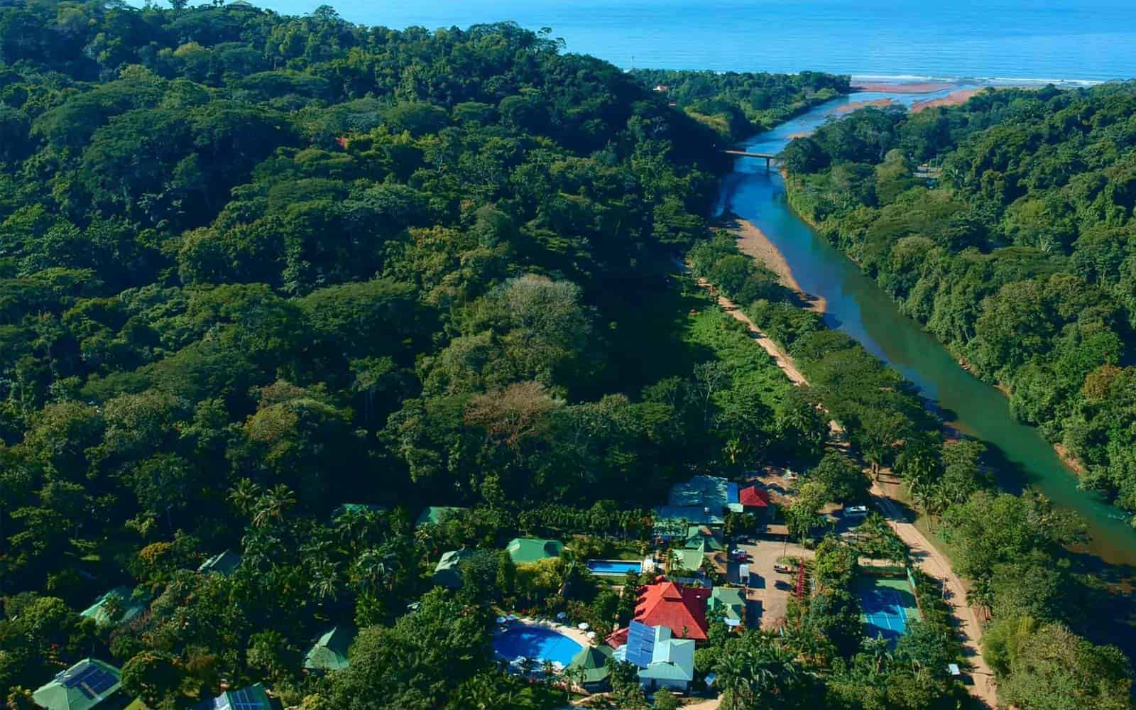Hotel Villas Rio Mar