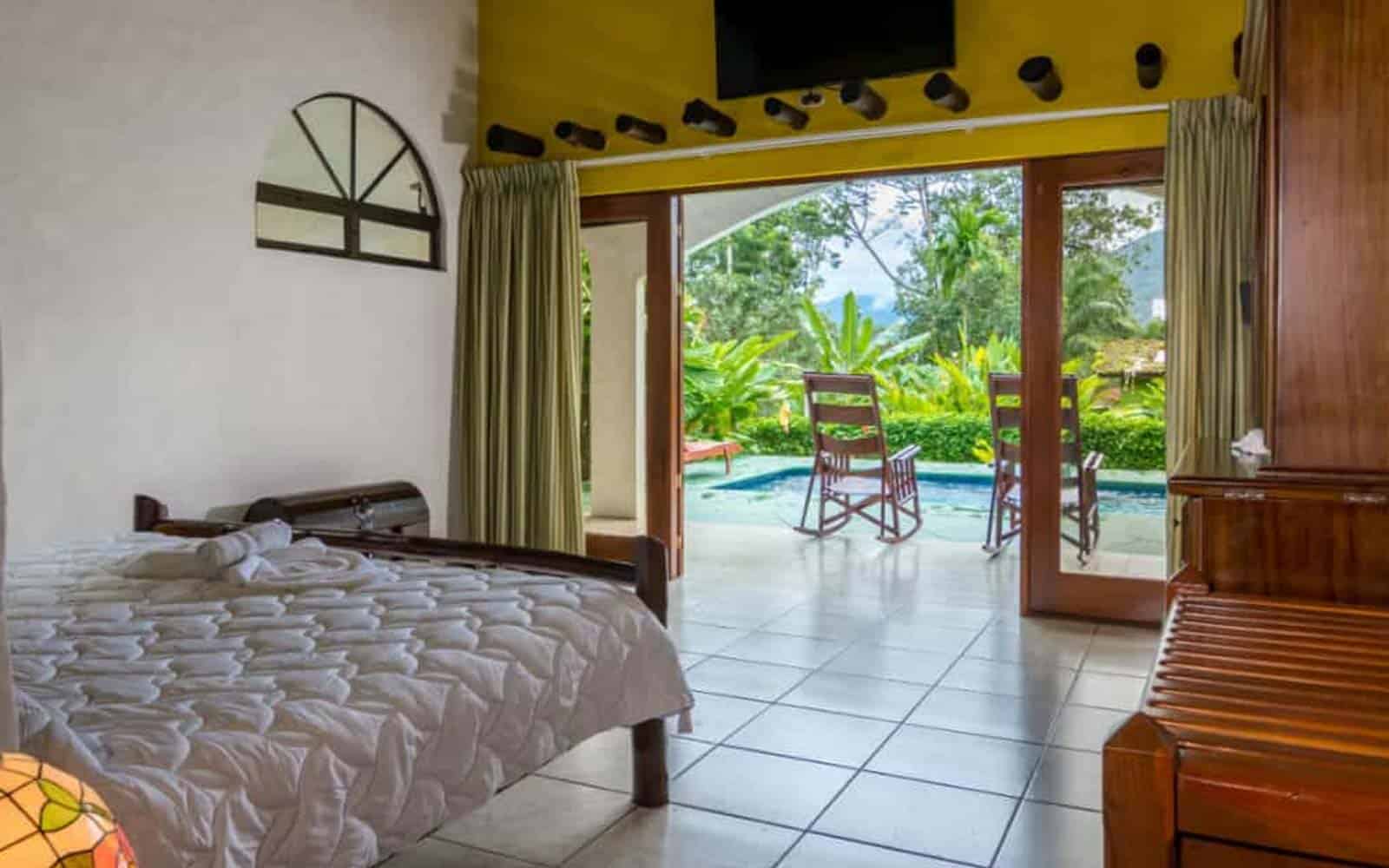 Mountain Paradise Hotel