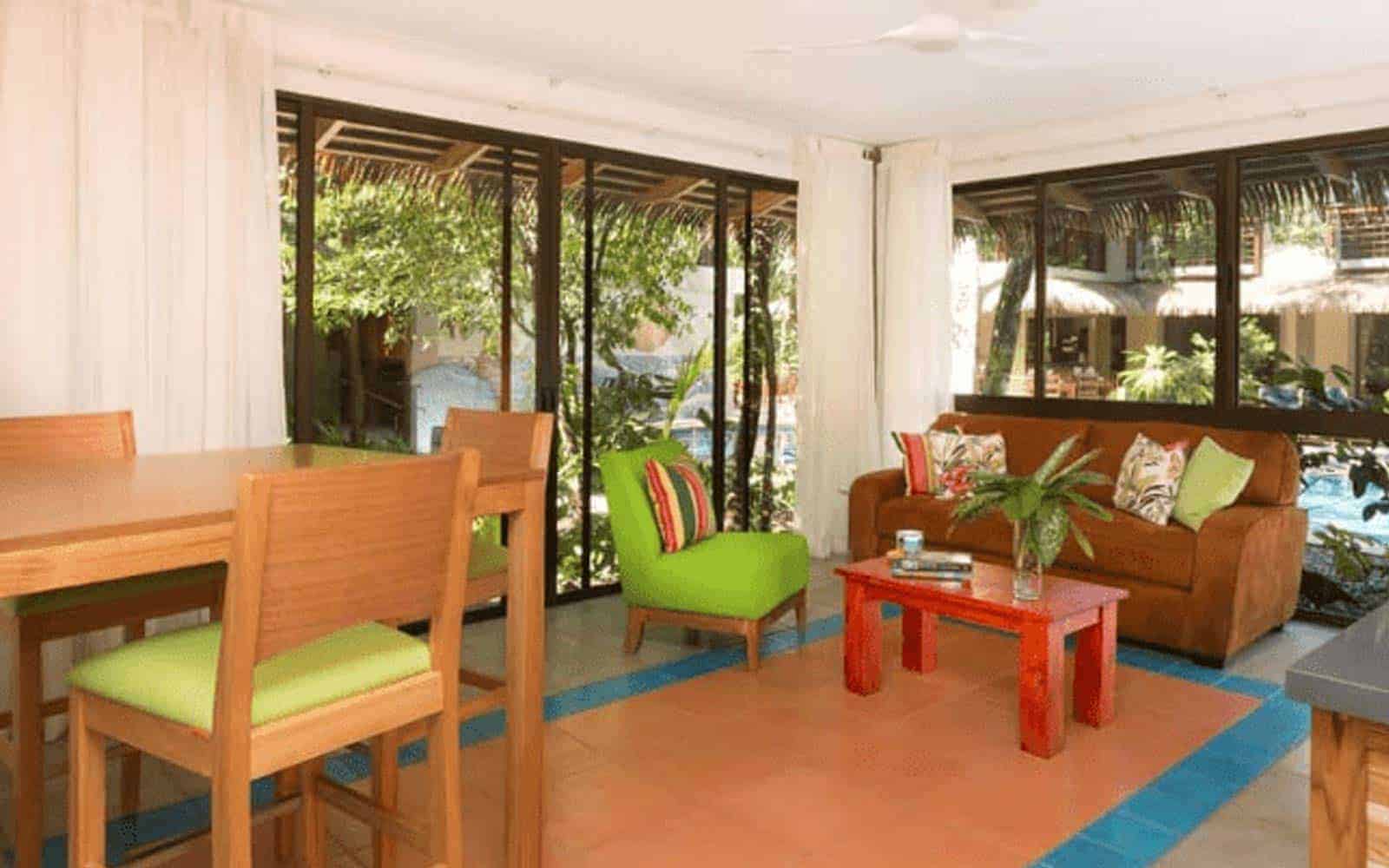 Olas Verdes Hotel