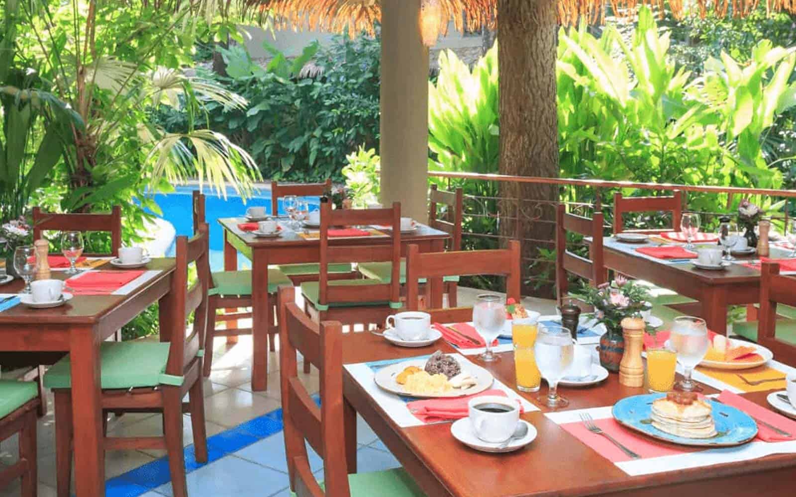 Olas Verdes Hotel
