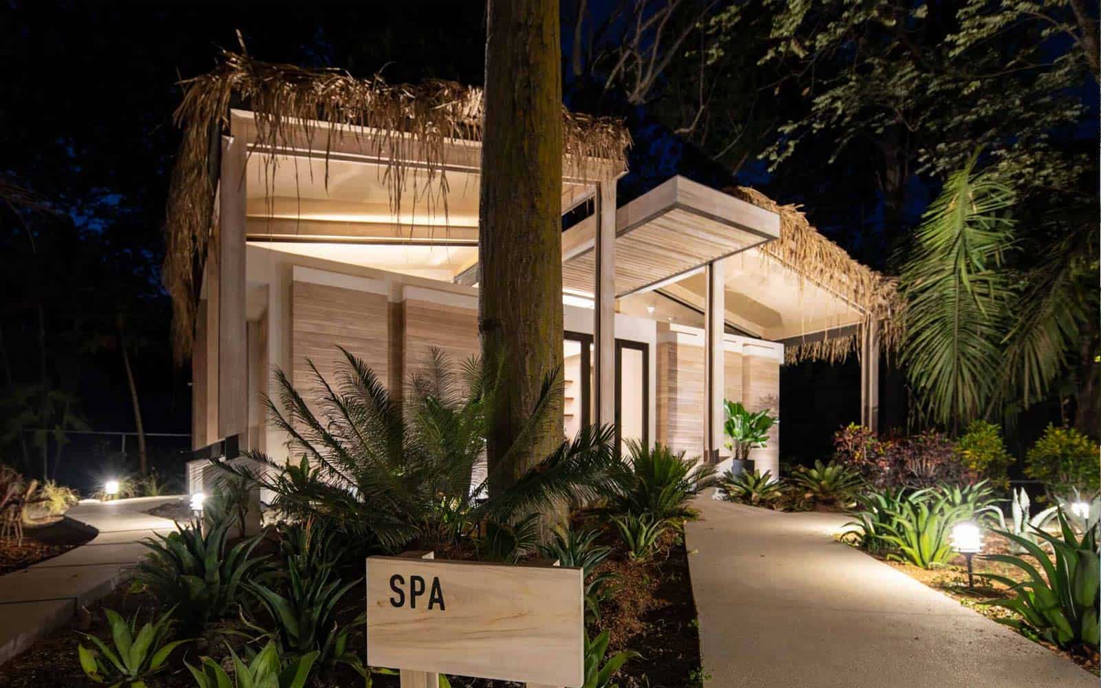 The Guilded Iguana Surf Hotel